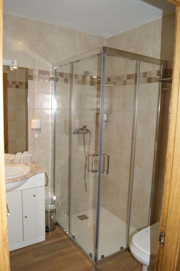 Apartamentos Camin De Pelayo 라스로자스 외부 사진