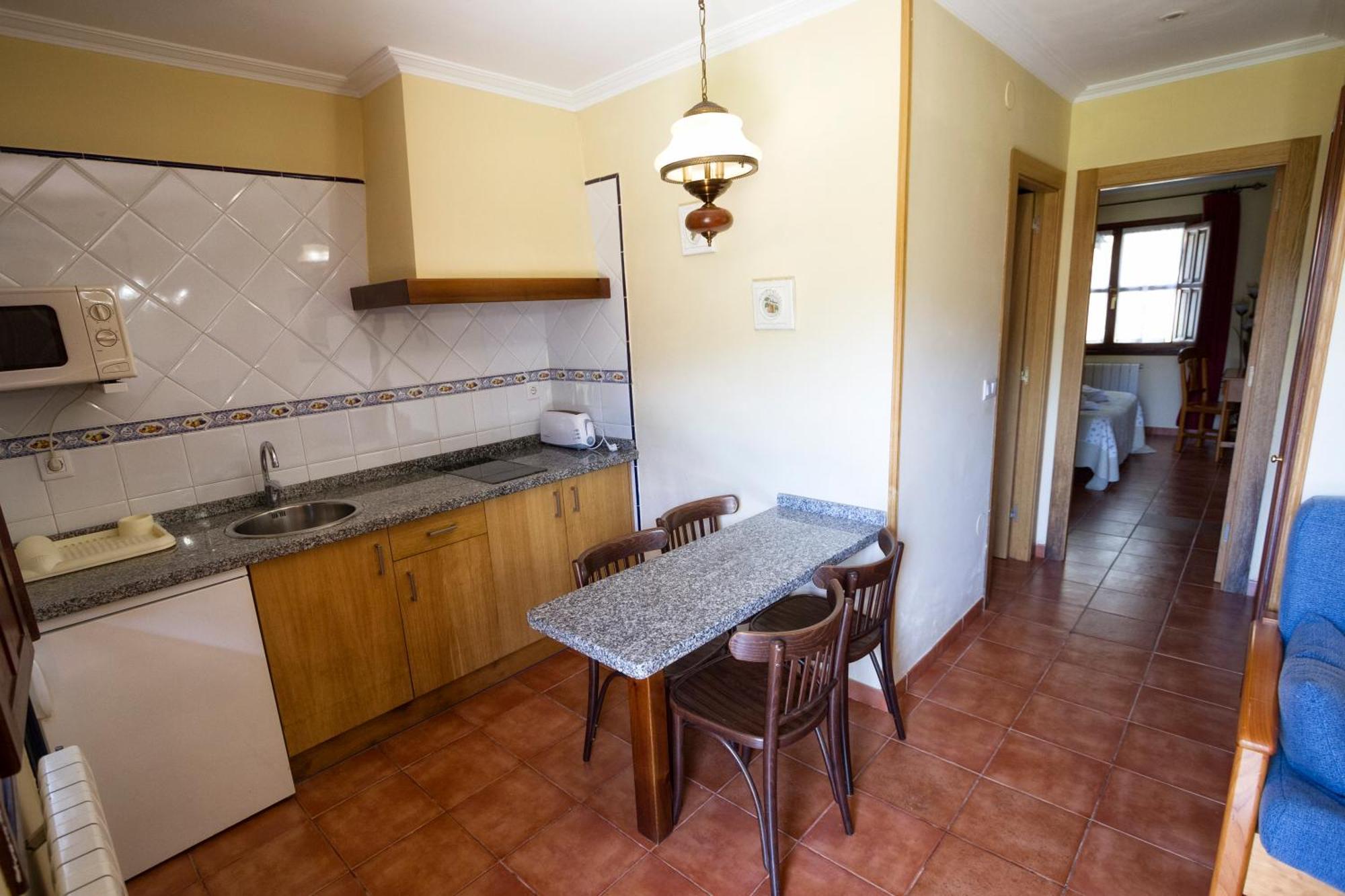 Apartamentos Camin De Pelayo 라스로자스 객실 사진
