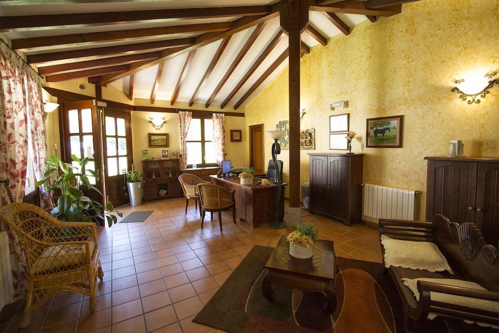 Apartamentos Camin De Pelayo 라스로자스 외부 사진